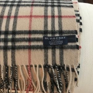 Burberry Cashmere Classic Tartan Plaid Scarf